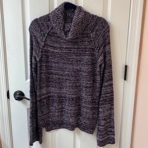 Hollister turtleneck sweater
